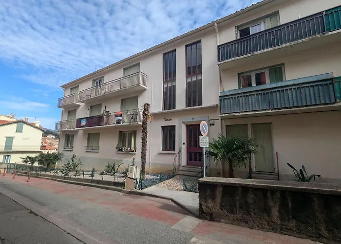 Studio Rue Castellane Pour Cure Ou Tourisme Vert A 2 Min Des Thermes